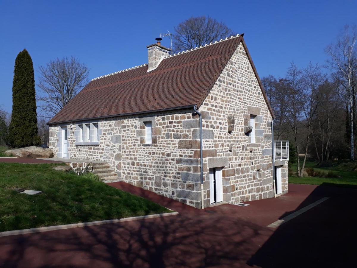 Le Moulin Des Noes Villa Sainte-Marguerite-de-Carrouges Exterior photo